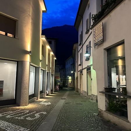 Flat In City Centre Tirano - 10 Minutes From Bernina Express Apartment Ngoại thất bức ảnh